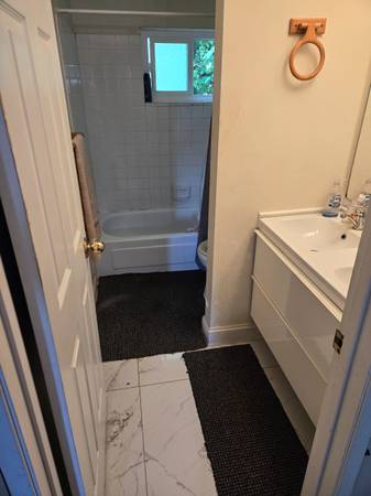 $850 Private Room w Shared Bathroom (fremont / union city / newark)63834317768321122