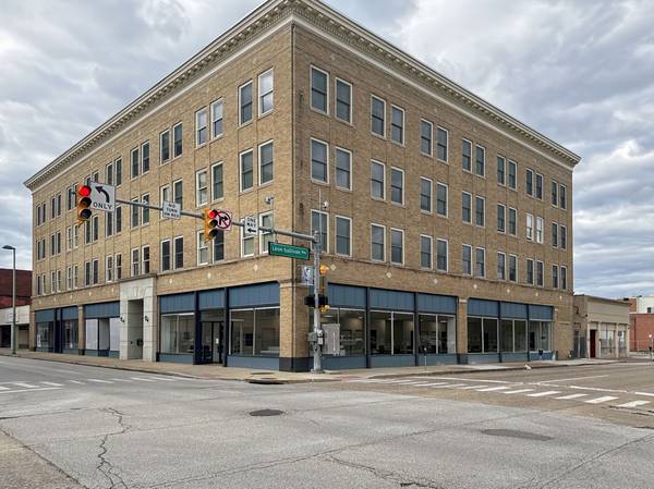 $223 24/7 access to your dedicated workplace-all amenities included! (Charleston)63672915367809121