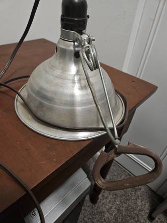 vintage clamp light 1