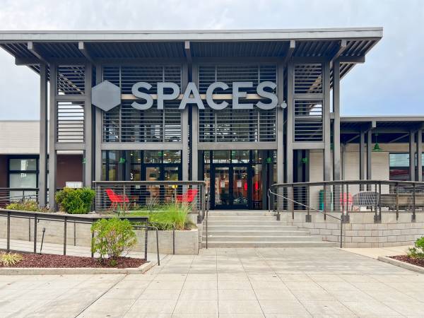 🌟 Spacious 11-Person Team Office — Bright Windows, Big Energy, South 1