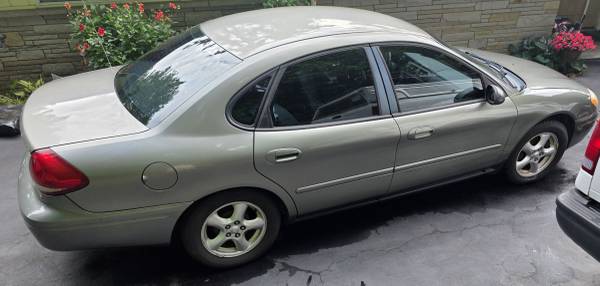 2004 Ford Taurus - $1,300 (Bremerton)63469637036419122