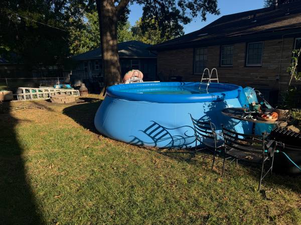 15’ x 48” pool 1