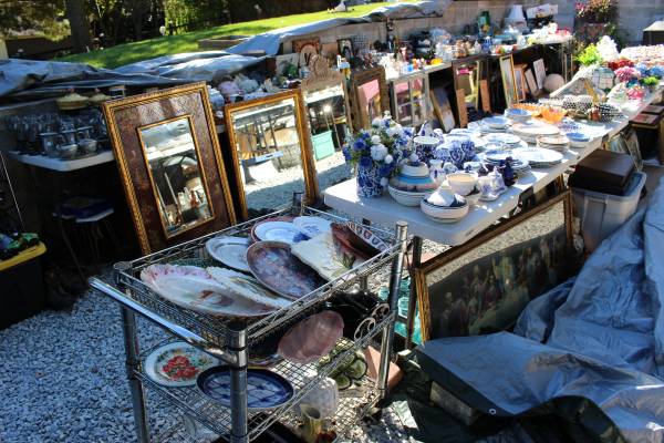 Yard sale photo