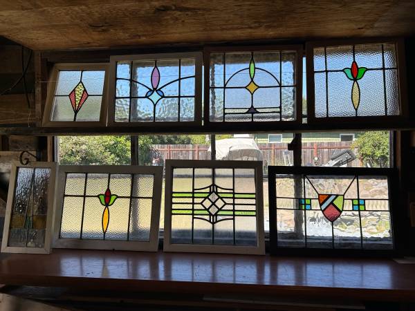ASSORTED ANTIQUE STAINED AND LEADED GLASS 1