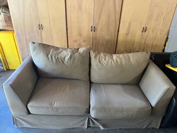 Couch Good Condition $150 OBO 1