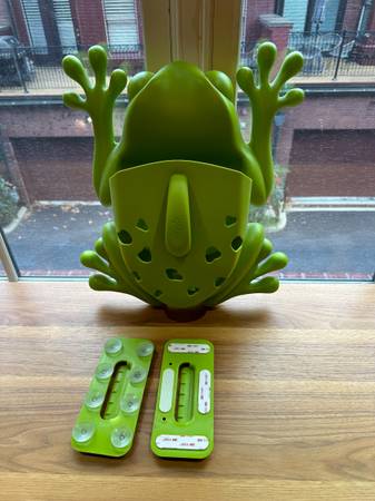Boon Frog Bath Toy Holder 1