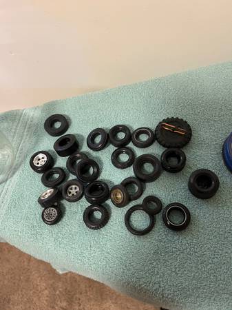 Assorted toy replacement tires 1