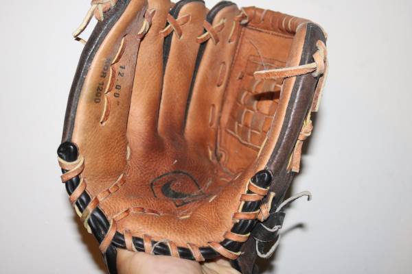 Nike Softball  Baseball Slowpitch Glove KDR 1200 RHT 12 inch 1