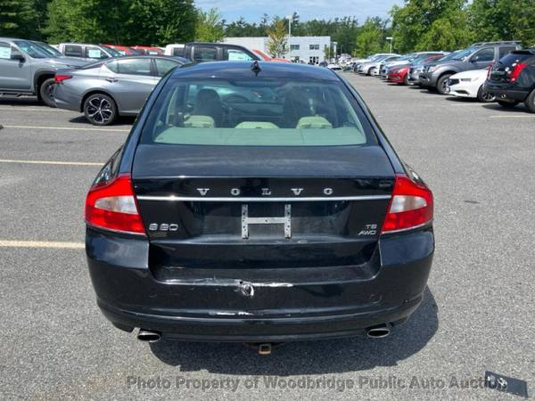 2011 *Volvo* *S80* *4dr Sedan 3.0L Turbo AWD w/Moonroof - $3,450 (Woodbridge Public Auto Auction)63481728855811122