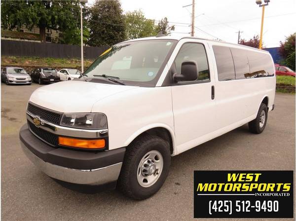 2017 Chevrolet Chevy Express 3500 Passenger LT Extended Van 3D ESPECIALIZADO EN GOO - $12,995 (+ West Motorsports Inc)63617379937153120