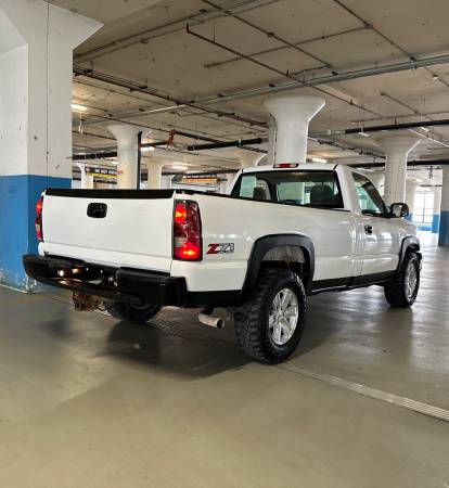 2006 CHEVROLET SILVERADO 1500 WT - $7,50063618795500545124