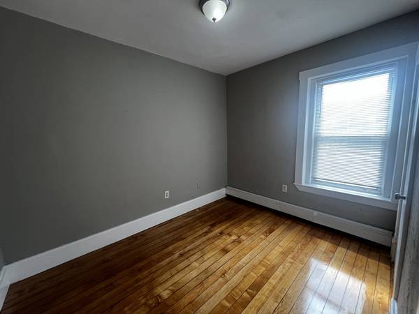 $3,750 / 4br - Bonito piso de 4 dormitorios en Dorchester por $3,750 DISPONIBLE AHORA SIN COMISIÓN (Dorchester)63828557796353123