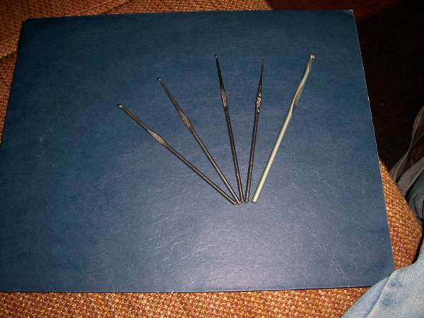 Crochet Hooks (5) 1