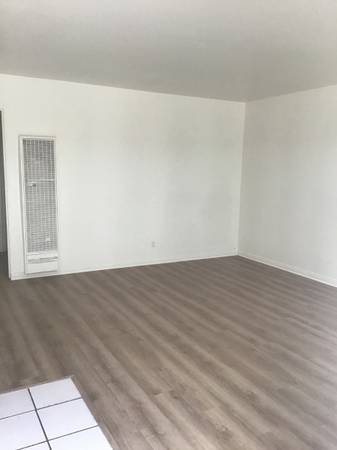 $2,500 / 2br - ¡A una milla de Surfers Point! 🌴🌴 (Ventura)63800403019521121