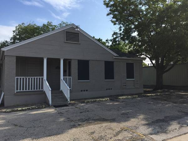 $1,350 / 1400ft2 - OFFICE Complex, 7 individual spaces, reception room, vestibule area (Temple)
