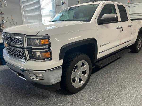 2014 Chevrolet  Silverado LTZ  4x4 5.3 eng ( Very low miles) 1