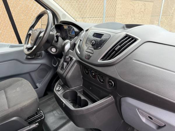 2018 Ford Transit 150 3.7 - Photo 3