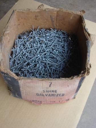 BOX OF 7 PENNY GALVANIZED SIDING NAIRS 1