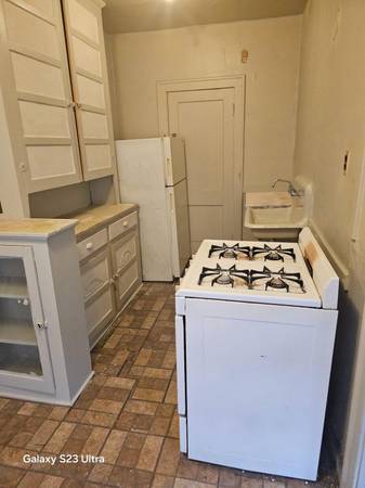 $770 / 450ft2 - Affordable Studio – Historic Building near Grosse Pointe Park (Detroit/Grosse Pointe Park border)64018941548163122
