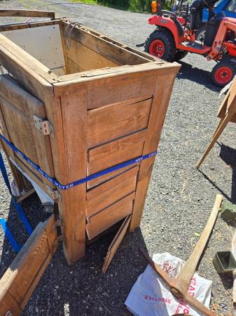 ENJOY PUZZELS??? OLD OAK ICEBOX 1