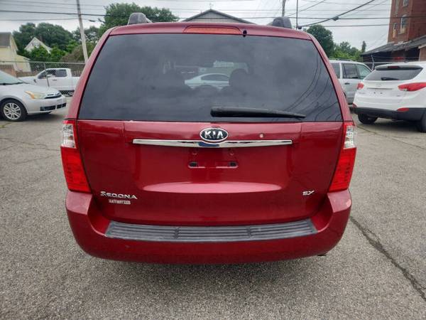 2007 Kia Sedona EX con bajo kilometraje - $3,495 (Lowell, MA *www.daveducharmesauto.com)63615730421377124