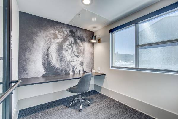 $1,414 / 1br - 579ft2 - Sala de Conferencias, Comunidad Libre de Humo, 1 hab 1 ba (6233 N Panasonic Way, Denver, CO)63844743034113123