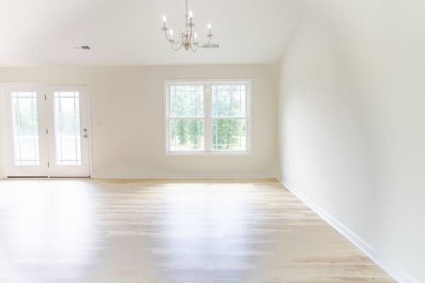 $329,900 / 3br - 2114ft2 - 1060 Jennys Creek Road63851968414211123