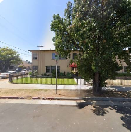 $1,550 / 500ft2 - Studio with parking Hollywood wood floors (Hollywood)63701034471171124