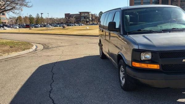 2008 Chevrolet Chevy Express 1500 AWD 3dr Cargo Van - $16,495 (+ Pammi Motors)63621873902081122