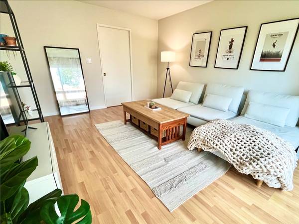 $3,490 / 1br - 750ft2 - Soleado de 1 dormitorio en Inner Sunset – Camina a UCSF y al parque Golden Gate (inner sunset / UCSF)63880016890883120