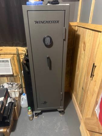 Gun safe 1