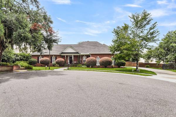 $4500.00 / 3br - 1913ft2 - 5049 Spaniel Dr64016106729475121