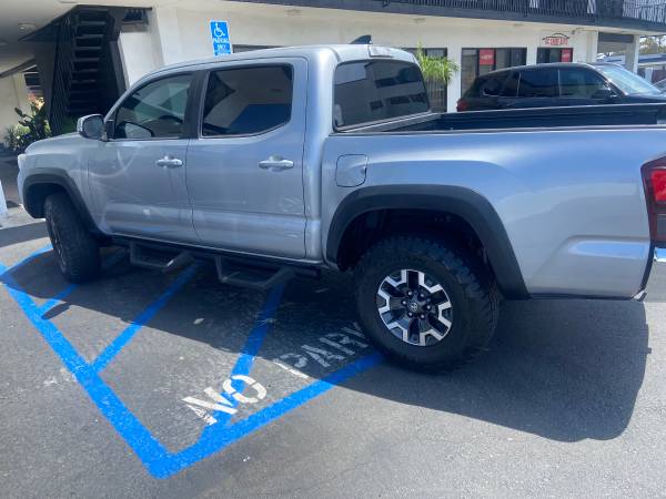 2018 Toyota TACOMA SR5 - Photo 4