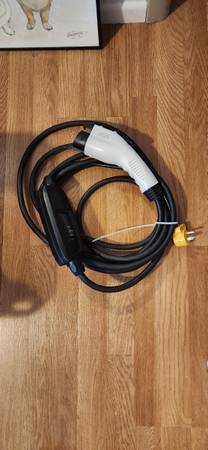 Duosida Level 1 / Level 2 portable charger 1