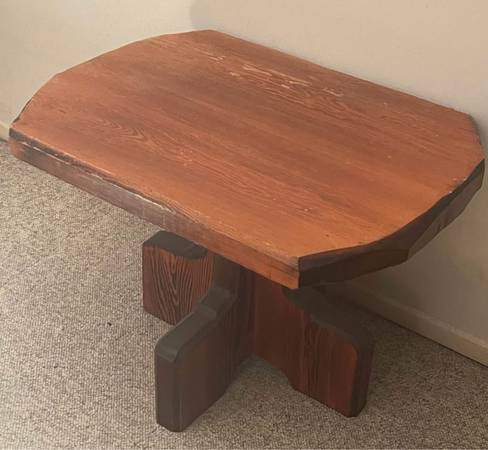 Rustic Solid Wood Coffee Table – Chunky Lodge-Style Charm! 1
