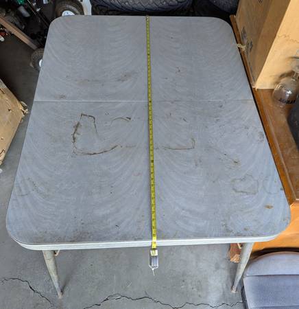 Kitchen Table with extensions 1