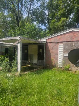 $31,200 / 2br - 1100ft2 - Handy Man Special (Gadsden)63736160645121123
