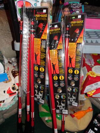 ProMax No Ladder Light Hanging 11' Pole Kit--New in Package-Half Price 1