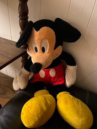 Mickey Plush Toys/Lunchbox 1