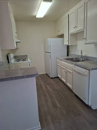 2 Beds 1.5 Baths - Apartment Tehachapi CA. 1