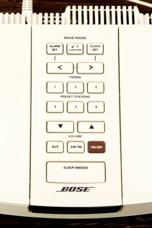 BOSE WAVE AWR1-1W AM/FM RADIO - $85 (Bellevue)63438292535169124
