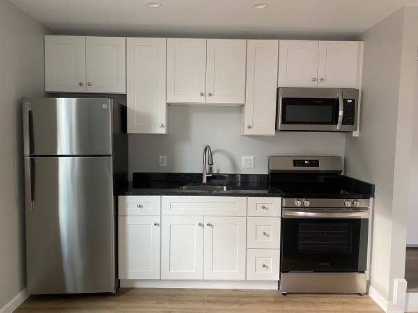 $1,650 / 1br - $1650. Apartamento de 1 dormitorio en East Bridgewater (East Bridgewater)63655252163331120