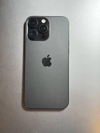 Like new unlocked iPhone 16 pro max - 256G 1