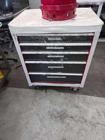 Craftsman rolling tool chest 1