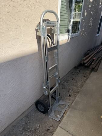 Uline Convertible Hand Truck 1