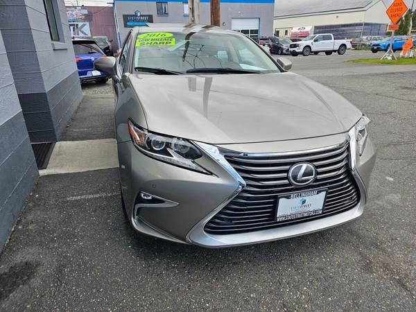 2016 Lexus ES 350 Base 58ABK1GG9GU028611 - $19,999 (For the Top Pre-owned Selection in the s)63623313547521122