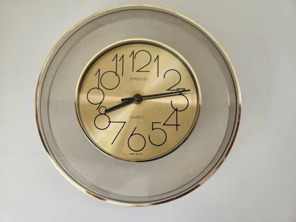 SPARTUS QUARTZ CLOCK 1