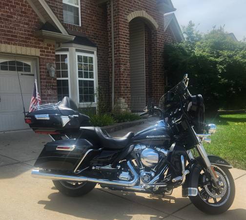 2015 Harley-Davidson Electra Glide Ultra Limited FLHTK 1