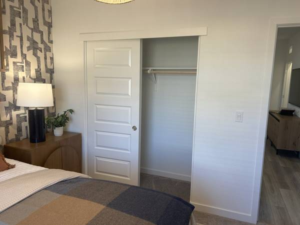 $1500.00 / 1br - Spacious 1 bed 1 bath Next Gen Suite in a new built community63919494846850122