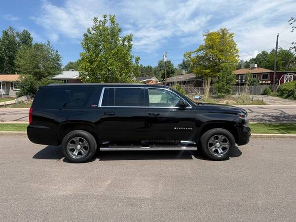 2016 Chevrolet Suburban LT 1500 - $12,99163619674818691121